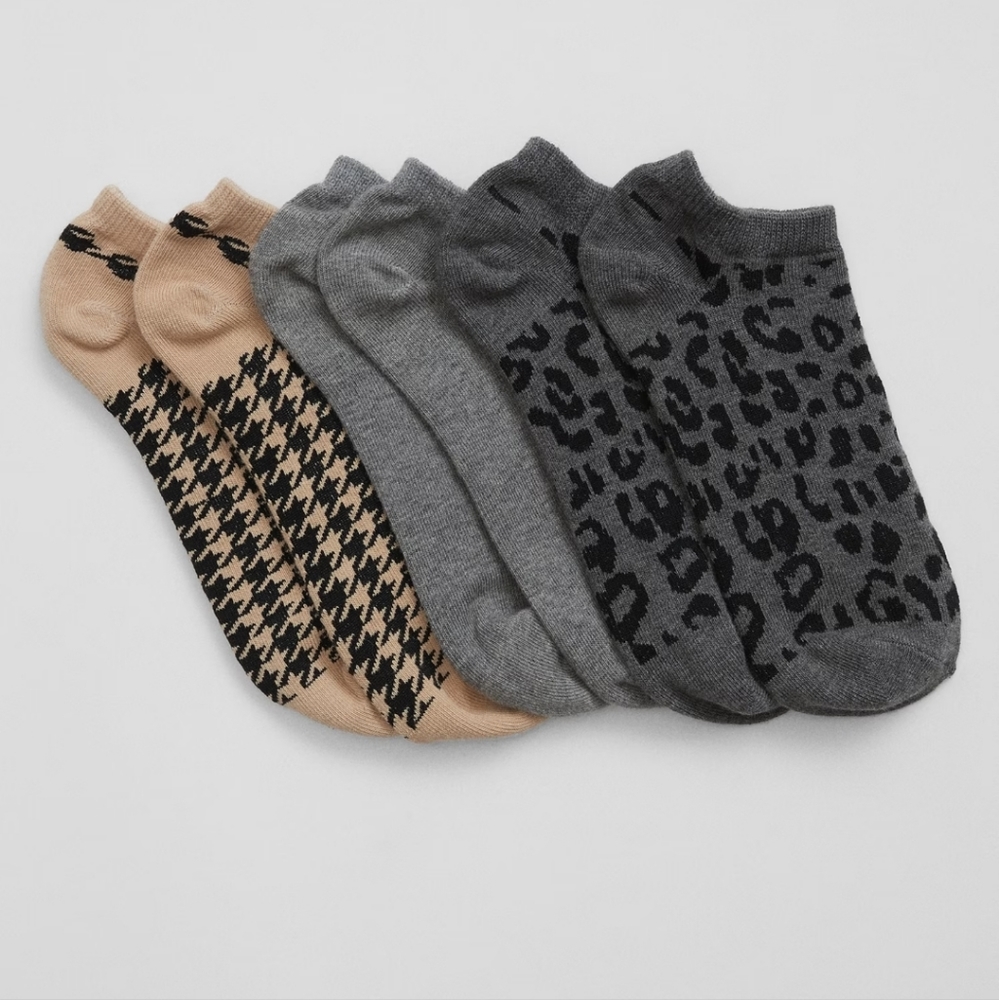 👀50% OFF👀🧦NWT‼️ GAP brand Coordinating Ankle Socks, 2 sets (6 pairs total) - Picture 4 of 7